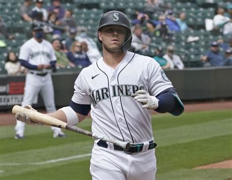 Mariners notebook: Ty France trying to beat back an injury-caused batting slump | The Seattle Times