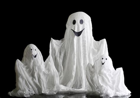 Ghosts: Paranormal visions are caused by a communication breakdown between brain and eyes