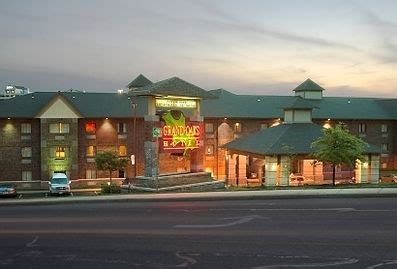 Grand Oaks Hotel Branson MO