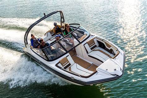 2022 Yamaha Boats 212SE Contact Your Local MarineMax Store About Availability