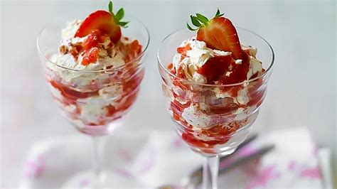 Eton mess recipe - BBC Food