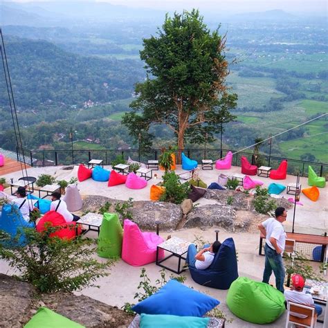 Lokasi dan Harga Tiket Masuk Obelix Hills Sunset View Jogja - Wisatainfo