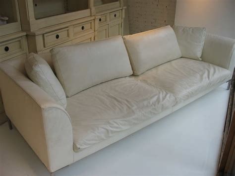 White Leather Couch | -Chic modern design -chrome feet -13h … | Flickr