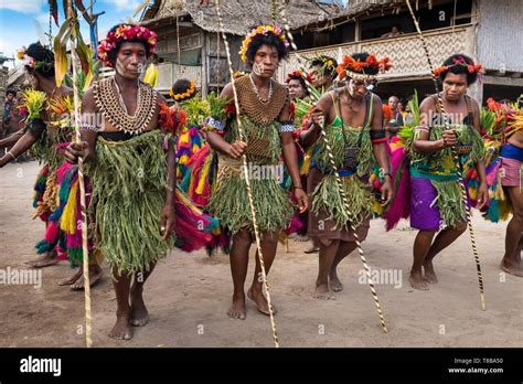 Papua New Guinea, New Britain island, West New Britain province, Talasea district, Kimbe area ...