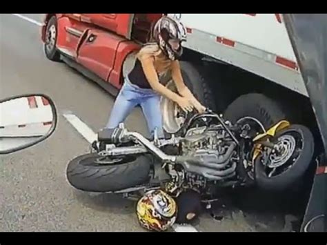 Motorcycle Fatal Crash Compilation 2016 - YouTube