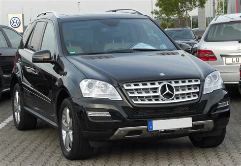 File:Mercedes ML 350 CDI 4MATIC (W164) Facelift front 20100913.jpg - Wikimedia Commons