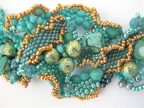 free seed bead patterns and instructions #SeedBeadTutorials | Beaded bracelets, Beaded bracelets ...