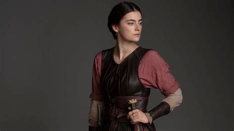 Millie Brady (Æthelflæd - The Last Kingdom) à Paris