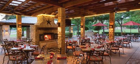 Hilton DFW Lakes: Grapevine Hotel Near DFW Airport