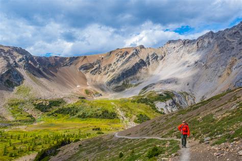 33 AMAZING Banff Hikes and Trails to Enjoy (2024)