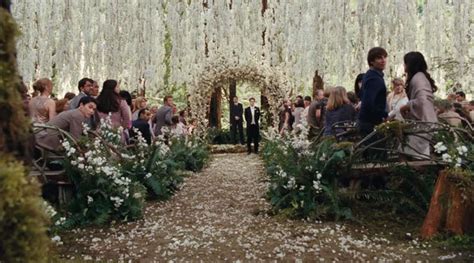 Inside the Twilight: Breaking Dawn Wedding | BridalGuide