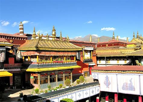 Lhasa Information, Lhasa Overview, Lhasa Guide, China Guide.