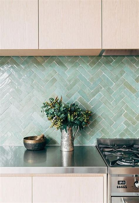 45 Upgrade Your Kitchen With These Amazing Backsplash Ideas (10) | KitchenDecorPad | Kitchen ...