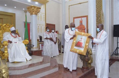 Oba of Benin issues strong warning on repatriated artifacts - P.M. News