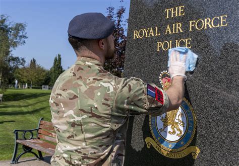 RAF Police Flight, RAF Cosford visit to RAF Police Memorial NMA – RAF ...