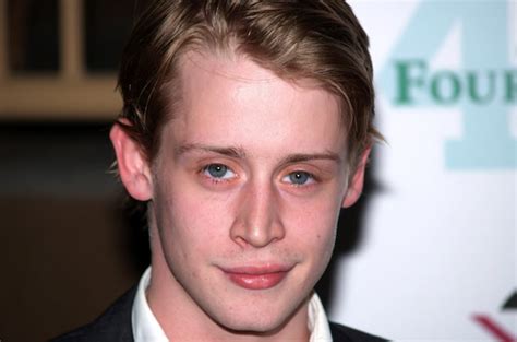 Macaulay Culkin Prefers First ‘Home Alone’ Because It Had ’100% Less ...