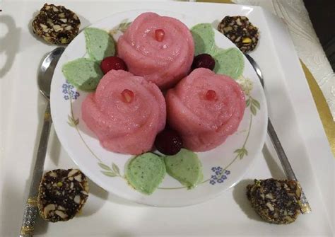 Sooji roses with chocolate leaves Recipe by Aparna Keswani - Cookpad