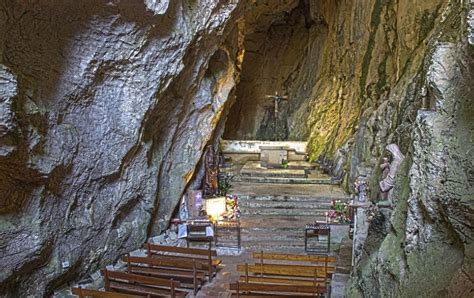 Mary Magdalene cave, Hermitage Saint Antoine, Gorge de Galamus | Mary magdalene, Hermitage ...