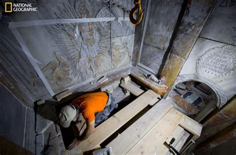 Reconstructed Jesus’ Tomb Opened for First Time in 500 Years - ARCHEOLOGYWORLD WIDE