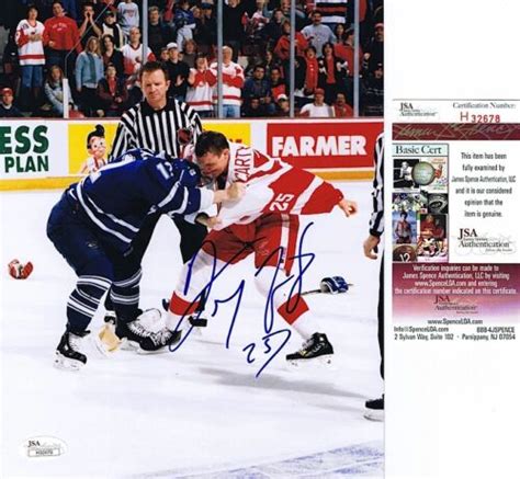 DARREN MCCARTY Signed DETROIT RED WINGS 8x10 FIGHT Photo - JSA #H32678 | eBay