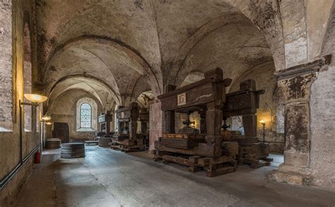 Kloster Eberbach - Wine press dating back to 1794 in the monastery ...