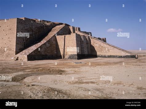 Ziggurat of nanna at ur hi-res stock photography and images - Alamy