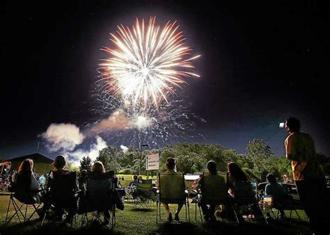 Fireworks cap observances of July 4th weekend in southern Connecticut - The Middletown Press