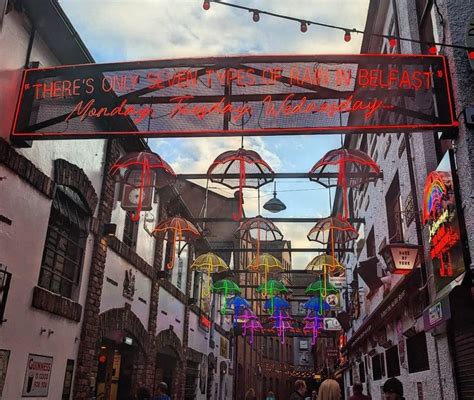 Cathedral Quarter Belfast: BEST pubs & restaurants (for 2023)