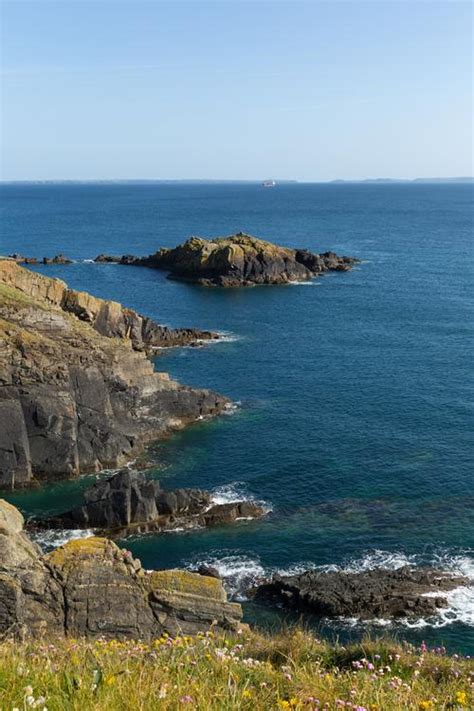 Pembrokeshire Coast National Park on AboutBritain.com