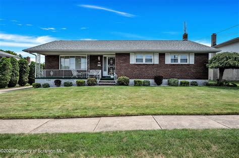 3905 Lawrence Ave, Moosic, PA 18507 | Trulia