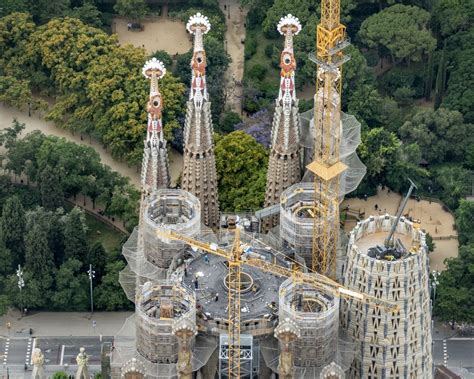 La Sagrada Familia Towers