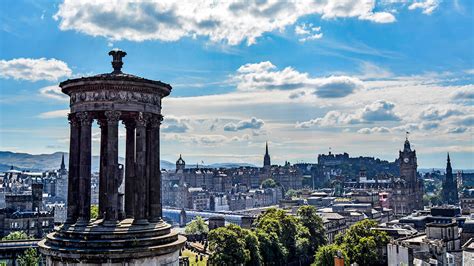 Old World History in Edinburgh - The Line Trek