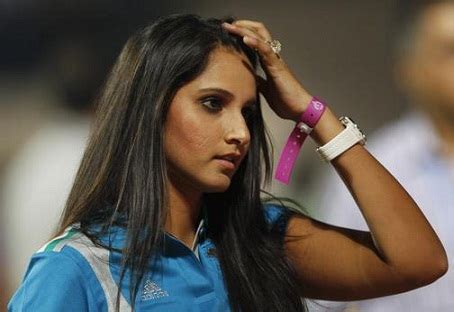 10 Pictures of Sania Mirza without Makeup | Styles At Life