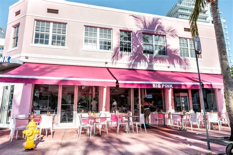 10 Most Famous Restaurants in Miami Beach | Sagamore Hotel