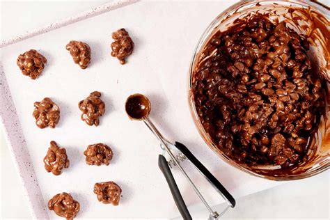 Chocolate Peanut Clusters Recipe