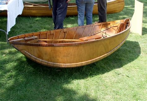 Photographs of the Hudson folding boat at the Beale Park Thames Boat Show – intheboatshed.net