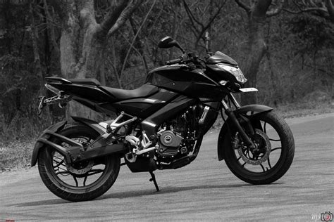 Bajaj Pulsar NS 200 Wallpapers - Top Free Bajaj Pulsar NS 200 Backgrounds - WallpaperAccess