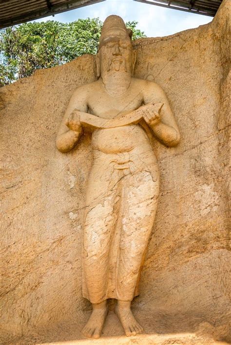 Old Statue of King Parakramabahu in Polonnaruwa - Sri Lanka Stock Image - Image of tourism ...