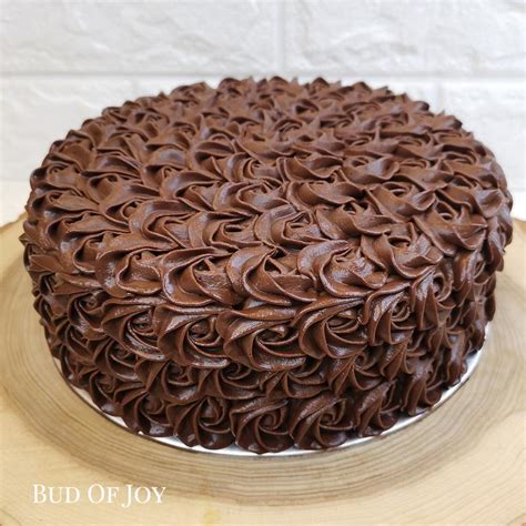 Organic Chocolate Rose Cake | Bud Of Joy