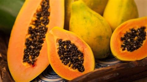 How To Ripen Papaya Fruit? [FAST TIPS]