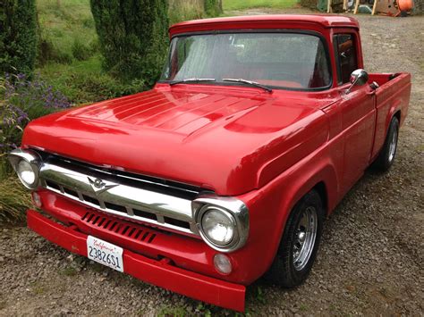 Ford F-100 '57 | Classic ford trucks, Ford trucks, Vintage pickup trucks