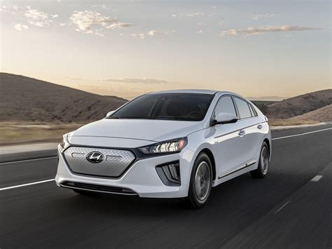 2020 Hyundai Ioniq First Look - Kelley Blue Book