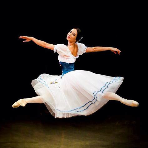 Diana Vishneva in Giselle | Photo by Sasha Gouliaev | Ballet ...