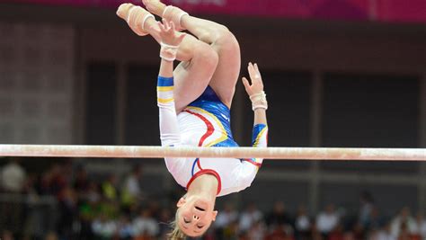 Romania fails to qualify full team in women's gymnastics for Rio Olympics