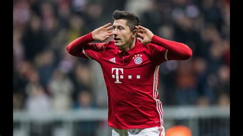 Robert Lewandowski | Complete Striker | Skills & Goals 2016/17 - YouTube