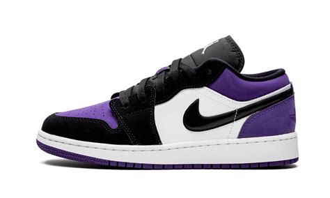 Air Jordan 1 Low GS “Court Purple” 553560-125