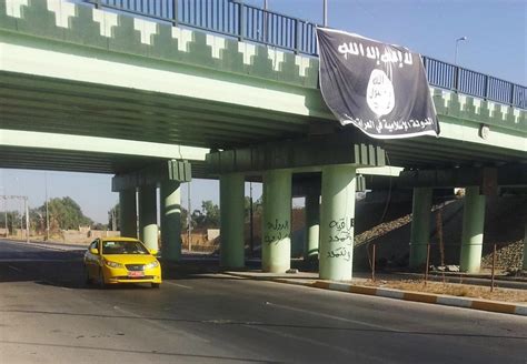 How the violent Islamic State extremists got their signature flag