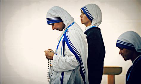 Mother Teresa’s Legacy: 10 Moving Facts About the Missionaries of ...