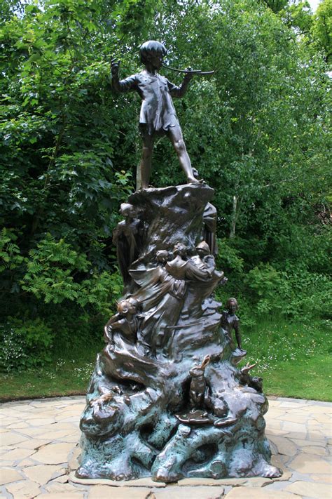 Peter Pan statue in Kensington Gardens, London | Kensington gardens, Peter pan, Kensington ...