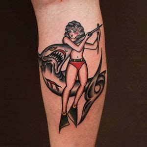 Tattoo uploaded by Ross Howerton • A pinup of a geisha by Vic James (IG—vic_james_). #geisha # ...